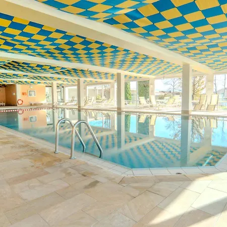 Bergoase Mit Pool & Sauna Appartement *